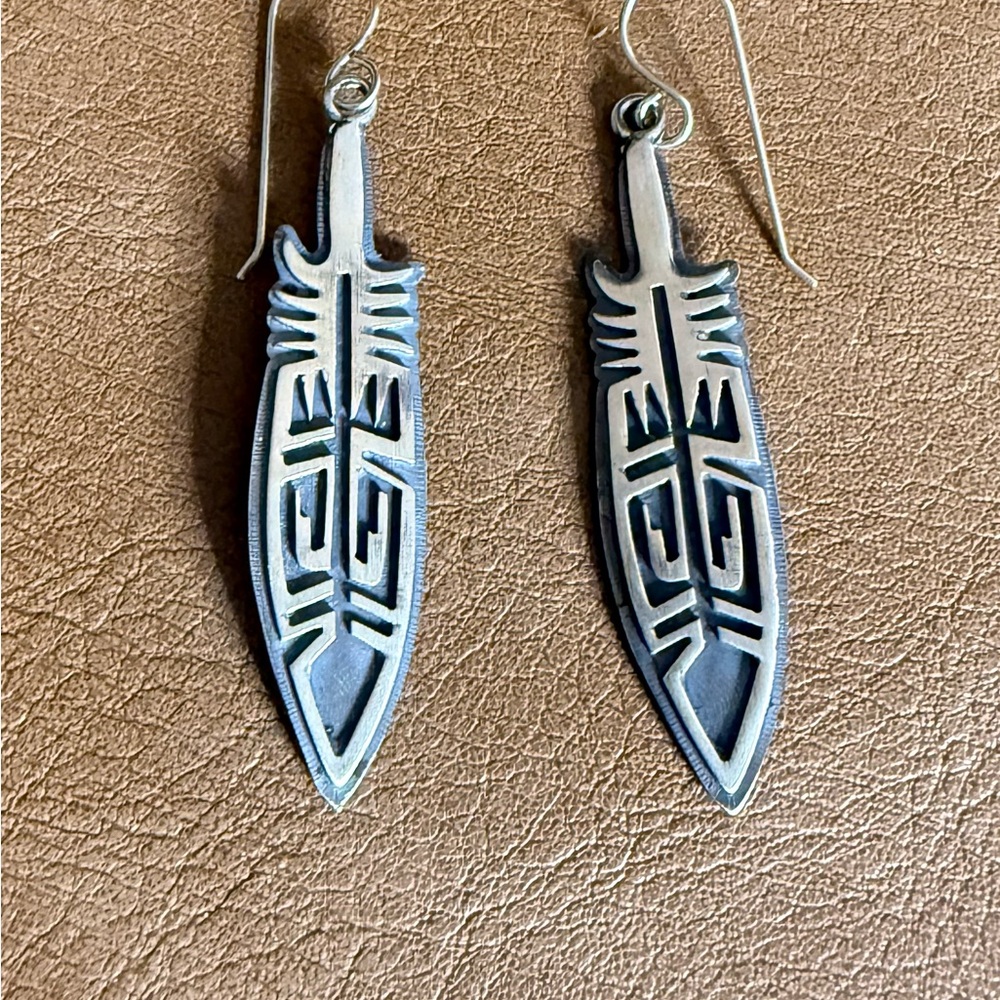 Native Signed Sterling Silver Feather Dangles - image 2